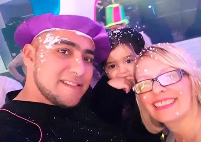 Foto keluarga Delgado dan istrinya Laura Ferreira.