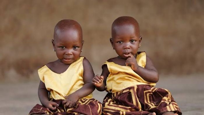 anak kembar di Igbo-Ora, Nigeria