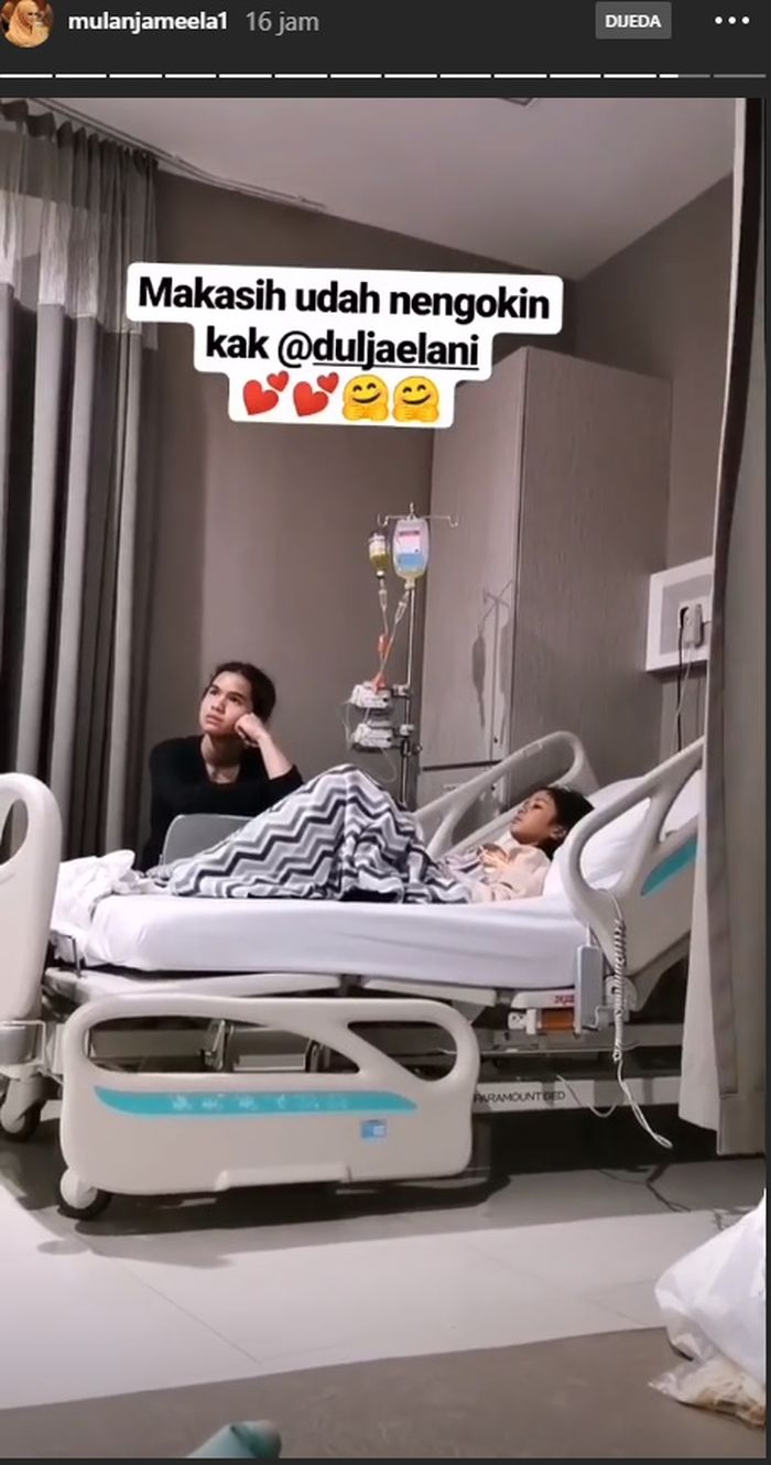 Mulan Jameela bagikan potret Safeea yang tergolek di tempat tidur rumah sakit.