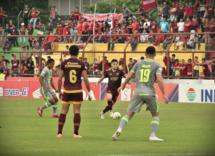 Laga anata PSM Makassar dan Borneo FC di pekan ke-30 Liga 1 2019 pada Senin (2/12/2019) di Stadion Andi Mattalatta, Makassar