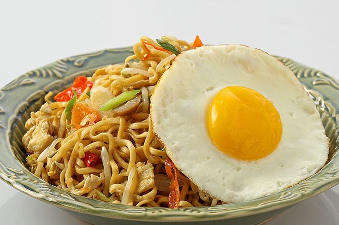 Sambal Matah Pun Bisa Jadi Hidangan Utama yang Lezat Dengan Resep Mi Goreng Sambal Matah
