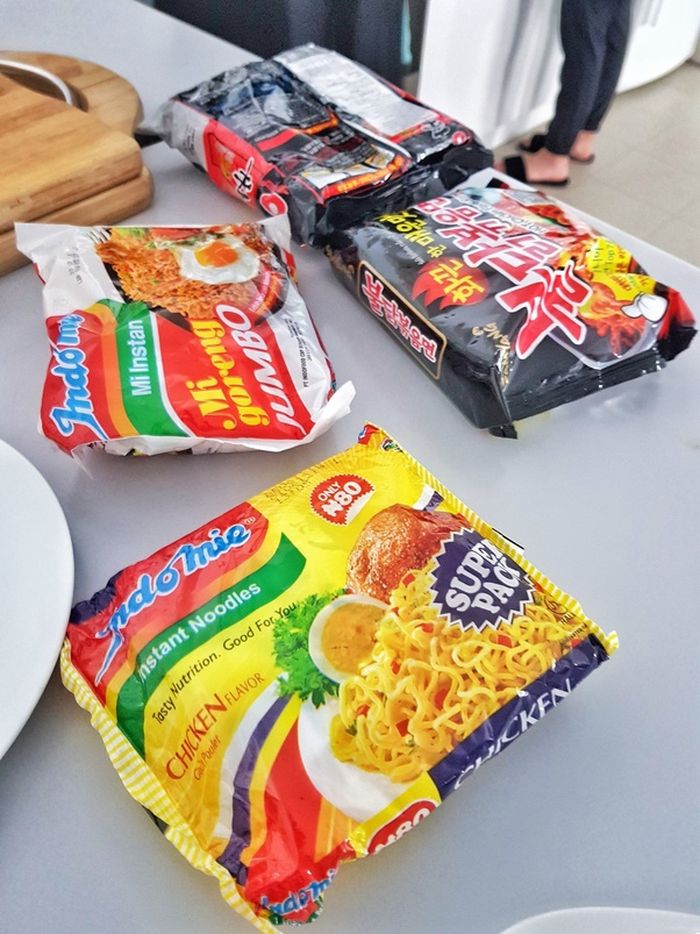 Orang Indonesia Dibuat Kebingungan dengan Kemasan Indomie 