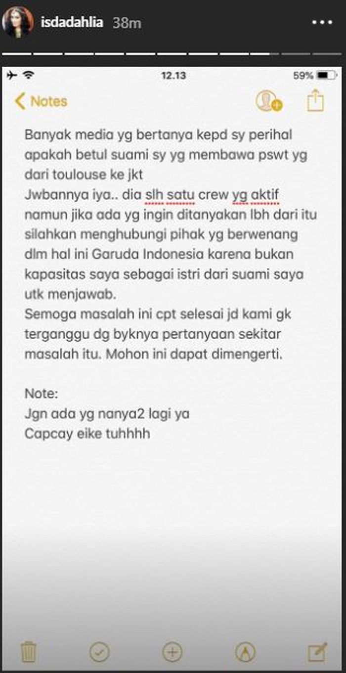 Unggahan Iis Dahlia terkait suaminya, Satrio Dewandono, yang dituding terlihat kasus Dirut Garuda Indonesia.
