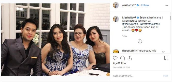 Cyndyana Lorens bersama keluarga.