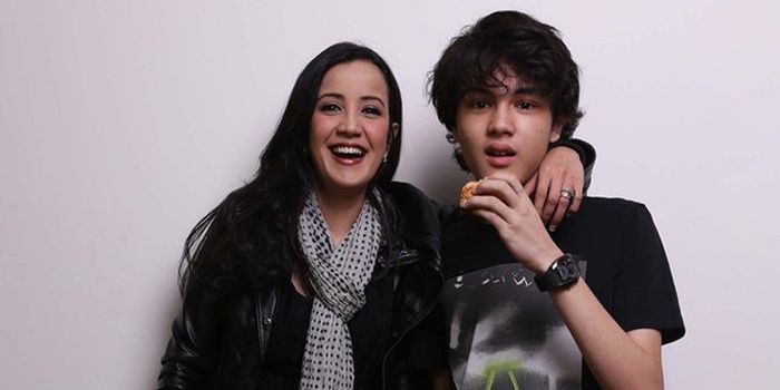 5 Putra Seleb Yang Parasnya Justru Mirip Banget Sama Mamanya Siapa Yang Paling Mirip Semua Halaman Cewekbanget