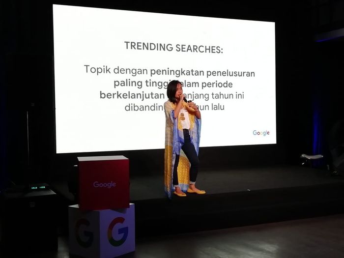 MENJELAJAHI PENELUSURAN YANG SEDANG TRENDING visual data 4