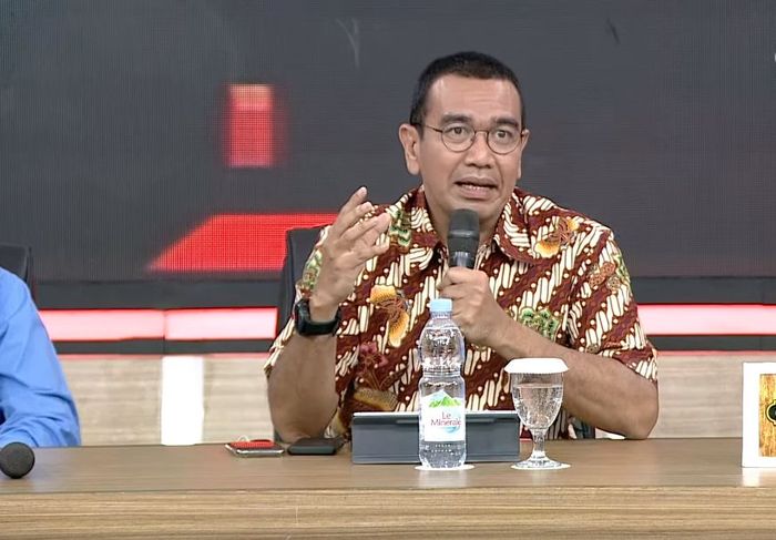 Arya Sinulingga.
