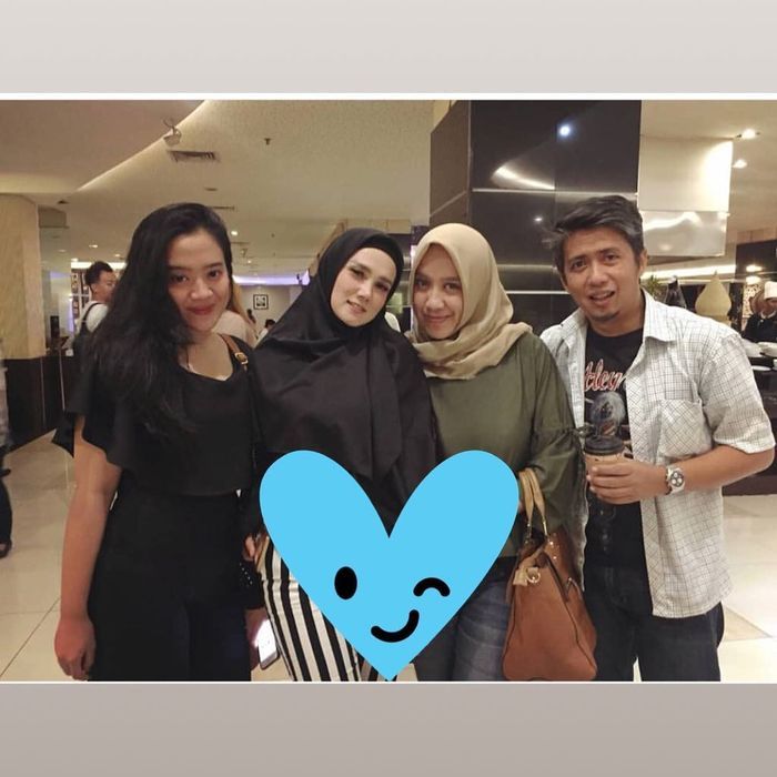 Mulan Jameela bersama mantan suaminya