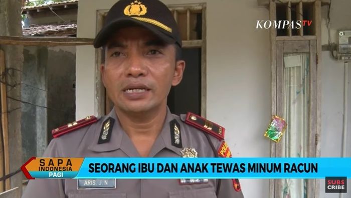 Pihak polisi menerangkan tentang kasus bunuh diri ibu dan anak di Ponorogo.