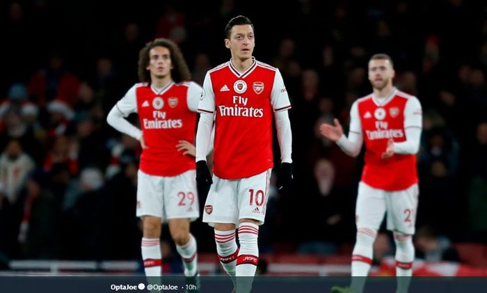 Pemain Arsenal, Mesut Ozil, saat laga kontra Manchester City