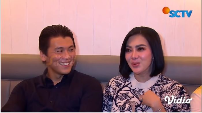 Syahrini bicara soal tugasnya sebagai ibu rumah tangga yang melayani Reino Barack