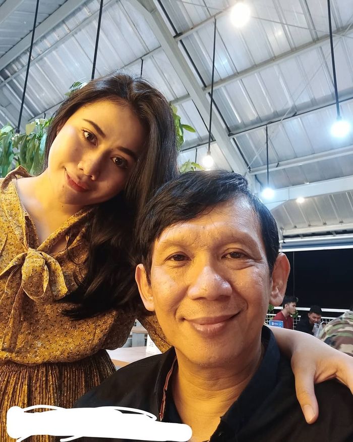 Intip Pesona Tiara Amalia, Gadis yang Lebih Muda 32 Tahun Calon Istri