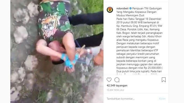 Pria di Bogor berpakaian loreng tak berkutik saat diamankan warga karena diduga mengaku sebagai seorang anggota Kopassus <a href='https://sumsel.tribunnews.com/tag/viral' title='viral'>viral</a> di media sosial.  