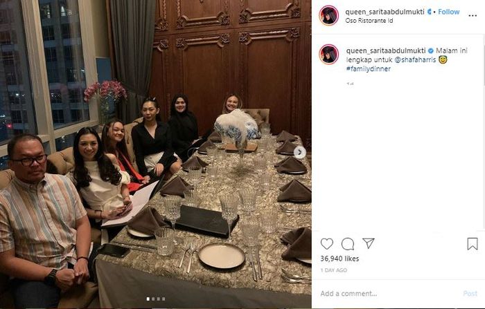 Unggahan Sarita ABdul Mukti saat makan malam lengkap bersama mantan suaminya.