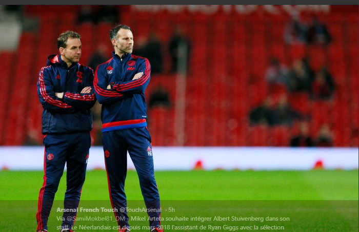 Albert Stuivenberg (kiri) dan Ryan Giggs saat di Manchester United.
