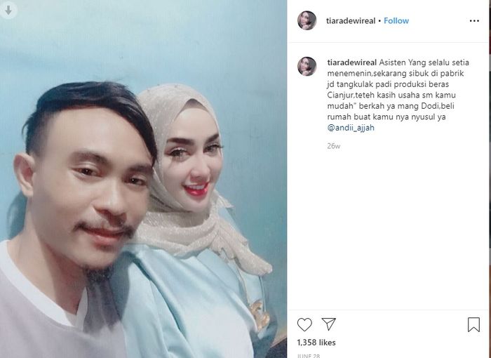 Tiara Dewi dan asistennya