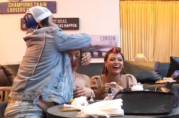 Abash menutupi kepala Lucinta Luna