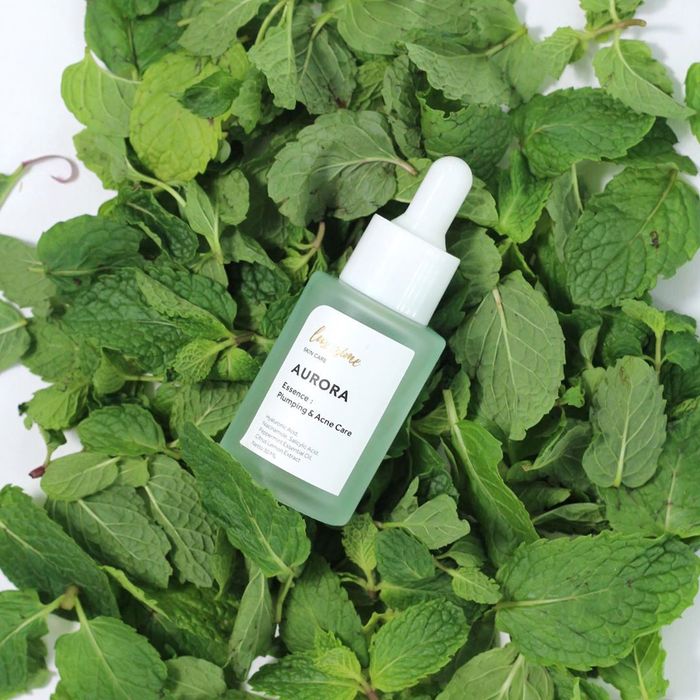 Rekomendasi Serum dengan Kandungan <a href='https://batam.tribunnews.com/tag/niacinamide' title='Niacinamide'>Niacinamide</a> dari Brand Lokal yang Dapat Mencerahkan Kulit: Luxcrime Aurora Serum Essence: Plumping & Acne Care