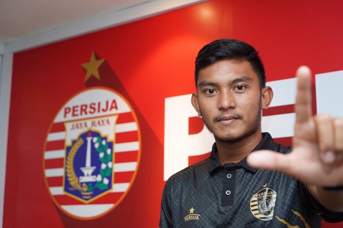 Rafli Mursalim saat diperkenalkan sebagai pemain baru Persija Jakarta untuk mengarungi musim 2020.