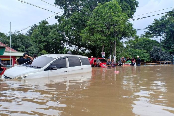 Bagaimana mitigasi bencana yang sebaiknya dilakukan ketika terjadi banjir