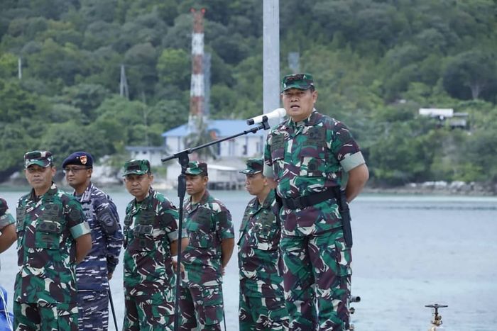 Laksamana Madya Yudo Margono pimpin apel di Natuna