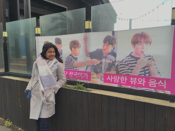 Fashion Diandra Minunet saat di Korea