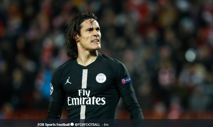 Striker Paris Saint-Germain yang menjadi incaran beberapa klub top Eropa, Edinson Cavani.