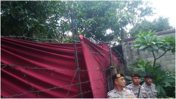Pembongkaran <a href='https://pontianak.tribunnews.com/tag/makam-lina' title='makam Lina'>makam Lina</a> dan proses <a href='https://pontianak.tribunnews.com/tag/autopsi' title='autopsi'>autopsi</a>