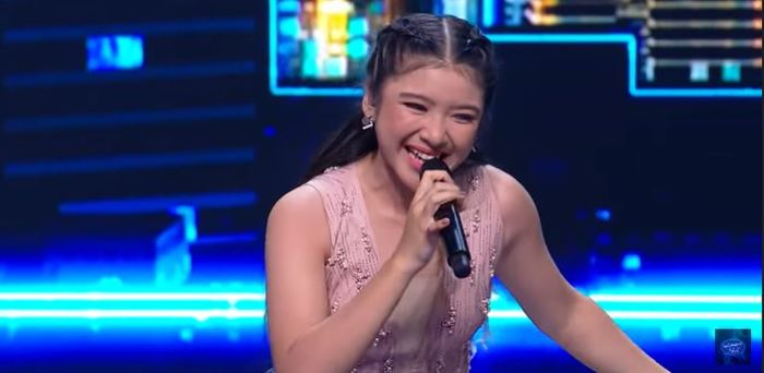 Tiara berikan goyangan liar saat menyanyikan lagu Pamer Bojo.