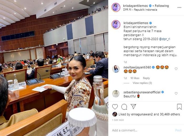Krisdayanti hadiri rapat paripurna DPR