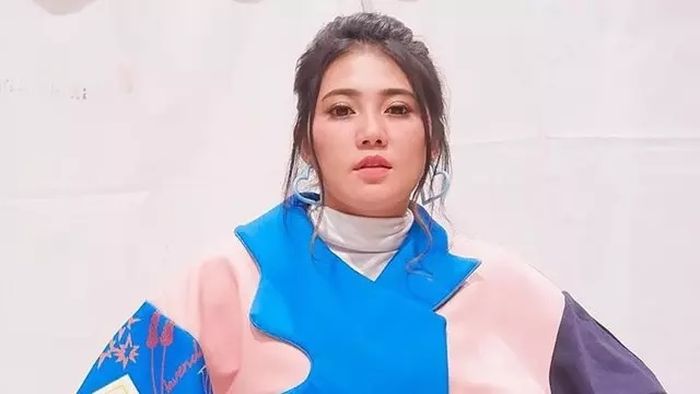 Pedangdut Via Vallen.