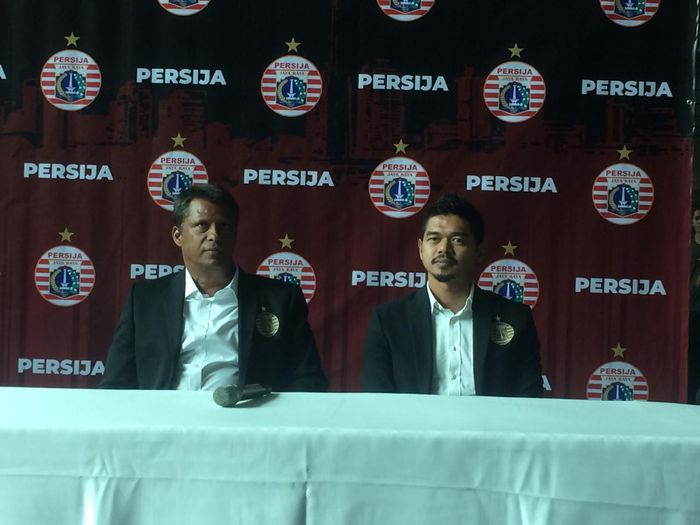Mochamad Harry Prasetya/Bolasport.com
Presiden dan manajer baru Persija Jakarta, Muhammad Panca dan Bambang Pamungkas.