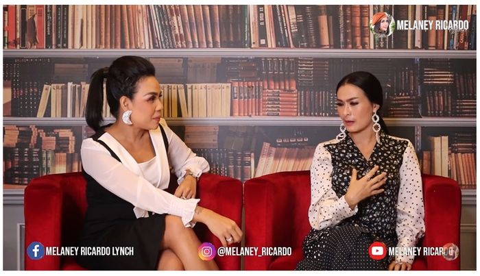 Iis Dahlia dan Melaney Ricardo