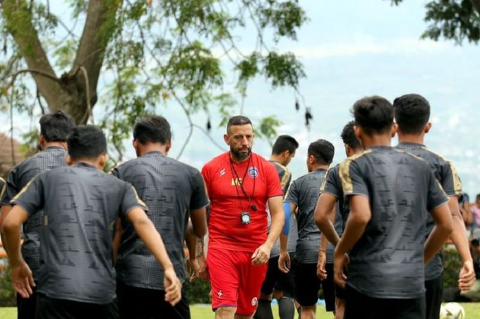 Arema FC menggelar pemusatan latihan di Lapangan Agrokusuma, Kota Batu, Malang.