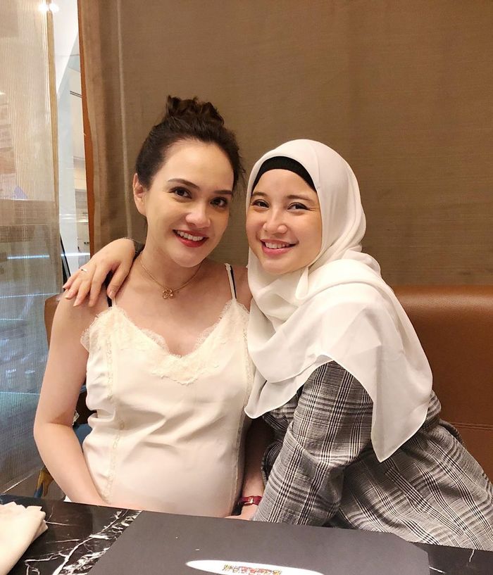 Hamil Pertama Kali Usai 4 Tahun Menanti Buah Hati Chacha  