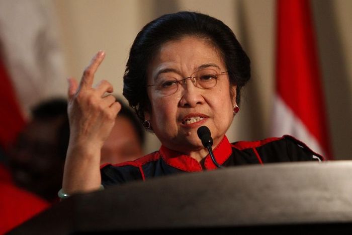 Ketua Umum Partai Demokrasi Indonesia Perjuangan, Megawati Soekarnoputri memberi sambutan saat acara deklarasi di Kantor DPP Partai Demokrasi Indonesia Perjuangan, Jakarta, Rabu (14/5/2014).