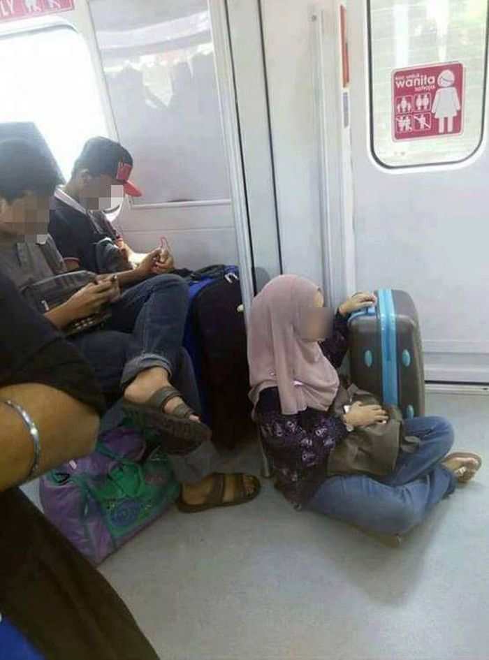 Kereta khusus wanita di Malaysia.