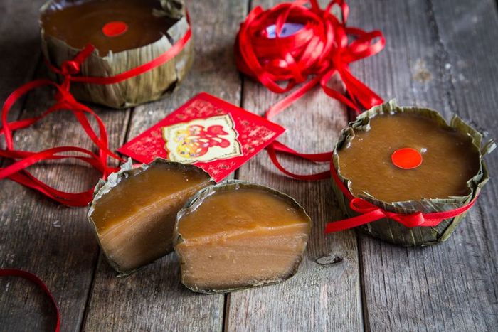 Nian gao alias kue keranjang.