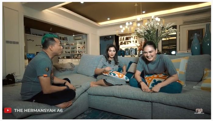 Luna Maya punya 32 kriteria pria idaman.