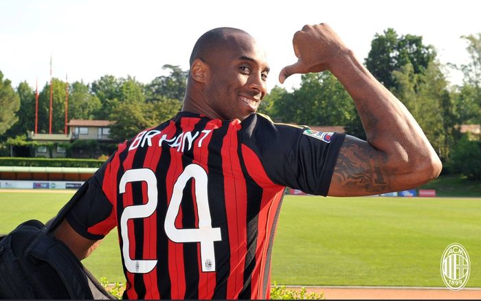 Kobe Bryant dikenal sebagai suporter AC Milan.