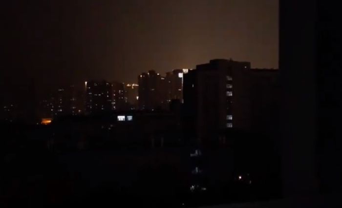 Kondisi Kota Wuhan di malam hari