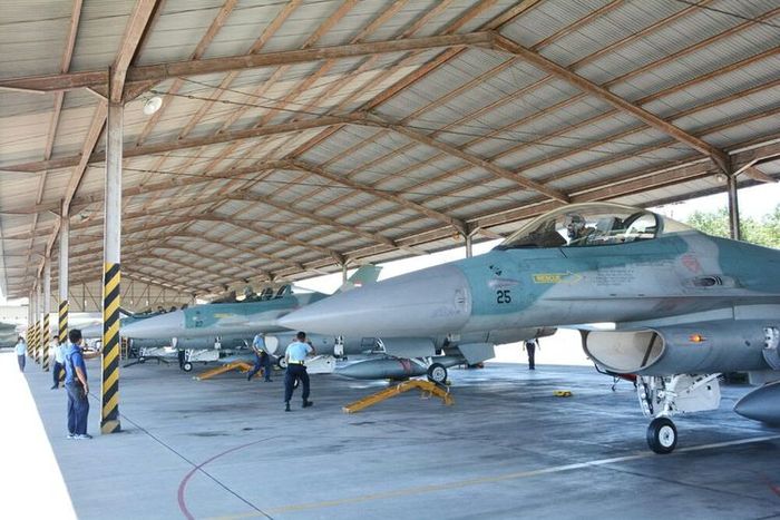 Skadron F-16 TNI AU