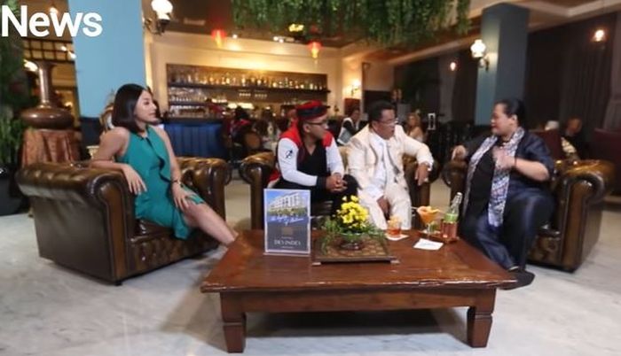 Mbak You beberkan sosok tak kasat mata yang mengikuti Hotman Paris Hutapea