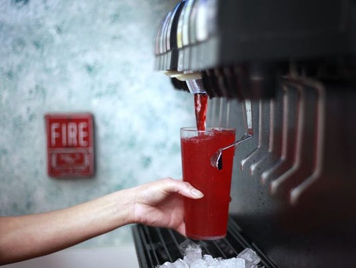 Refill minuman
