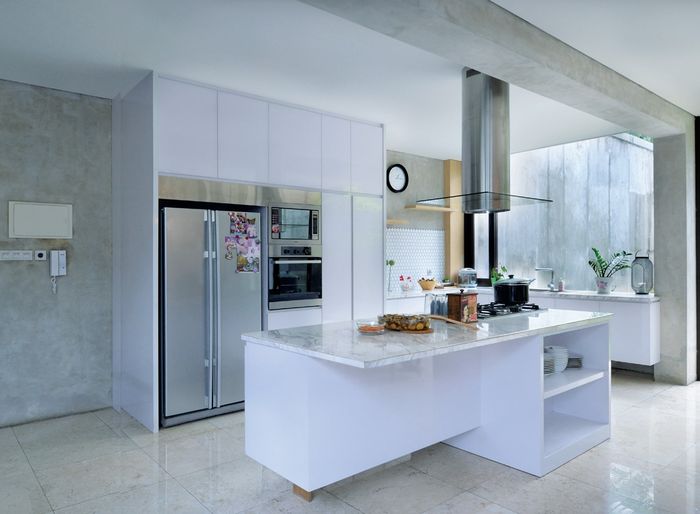 Mengekspos Material Intip Dapur  Bergaya Tropis Unfinished   Mengekspos Material Intip Dapur  Bergaya Tropis Unfinished