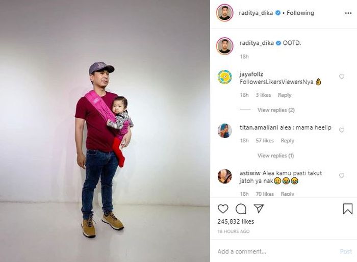 Raditya Dika Unggah Potret Saat Dirinya Sedang Menggendong Sang Anak Netizen Langsung Bereaksi Dengan Kata Kata Lucu Nan Menggelitik Sling Bagnya Gambar 3d Ya Bang