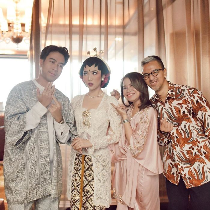 Vidi Aldiano, Rossa, dan Didiet Maulana turut menghadiri akad Isyana dan Rayhan