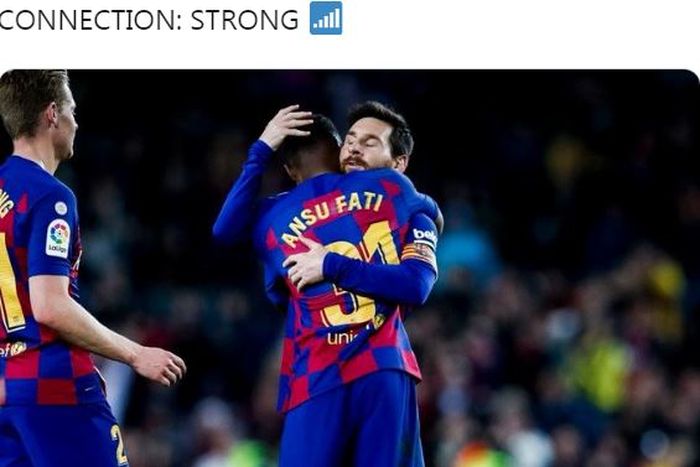 Penyerang Barcelona, Ansu Fati, merayakan golnya bersama Lionel Messi dalam laga Liga Spanyol melawan Levante di Stadion Camp Nou, Minggu (2/2/2020).