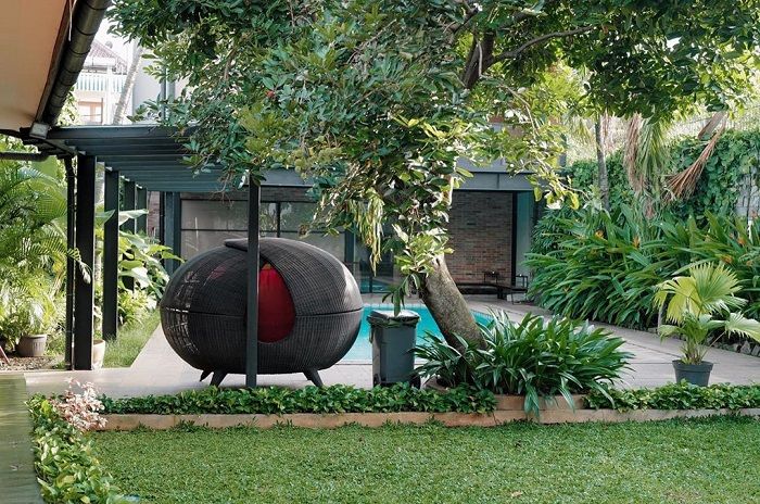 Halaman rumah Maia Estianty yang mewah bak resort bintang 5