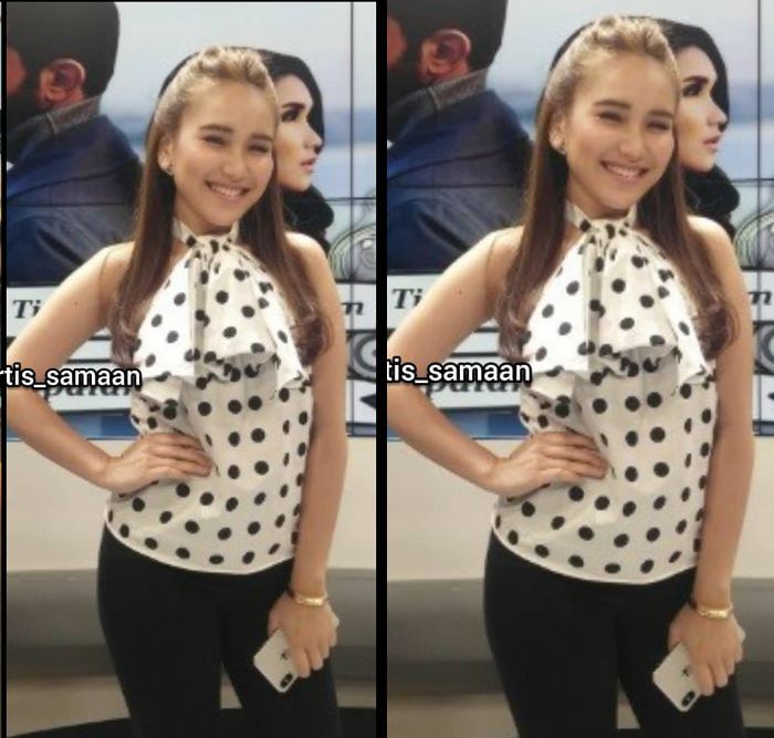 Ayu Ting Ting terlihat simpel mengenakan atasan model halter neck tersebut
